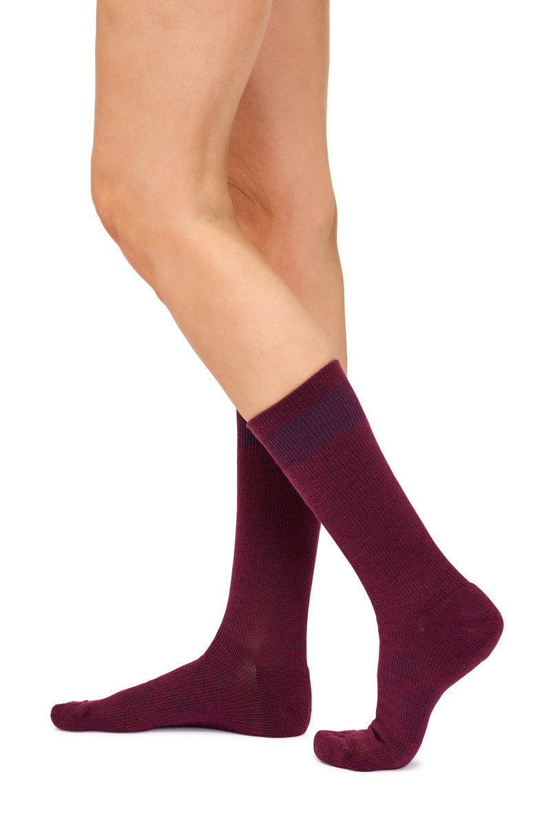 Women's Overlander® Merino Wool Lifestyle Crew Socks- Burgundy Melange