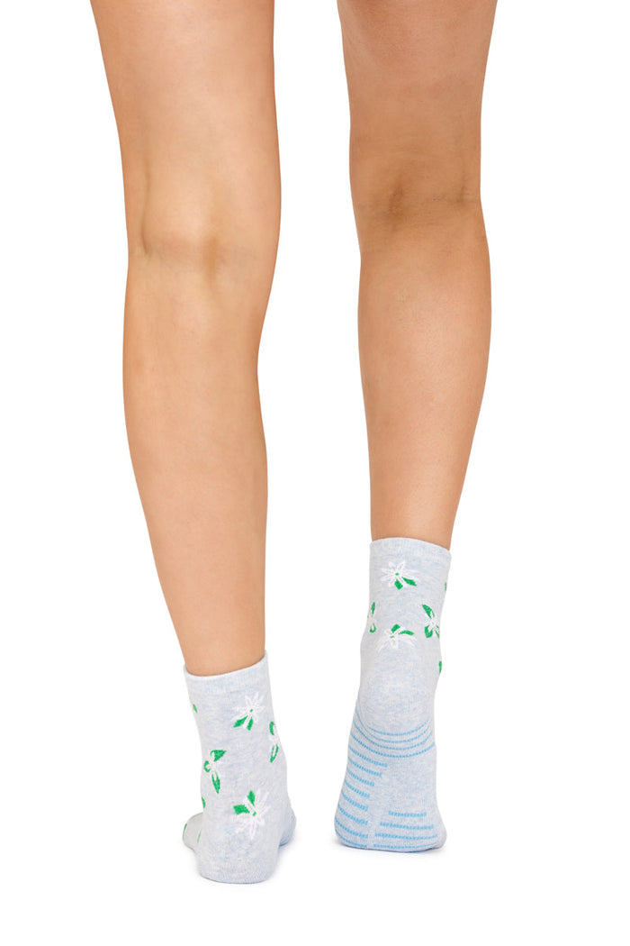Women’s Aromatherapy™ Cotton Quarter Crew Socks with Massaging Soles