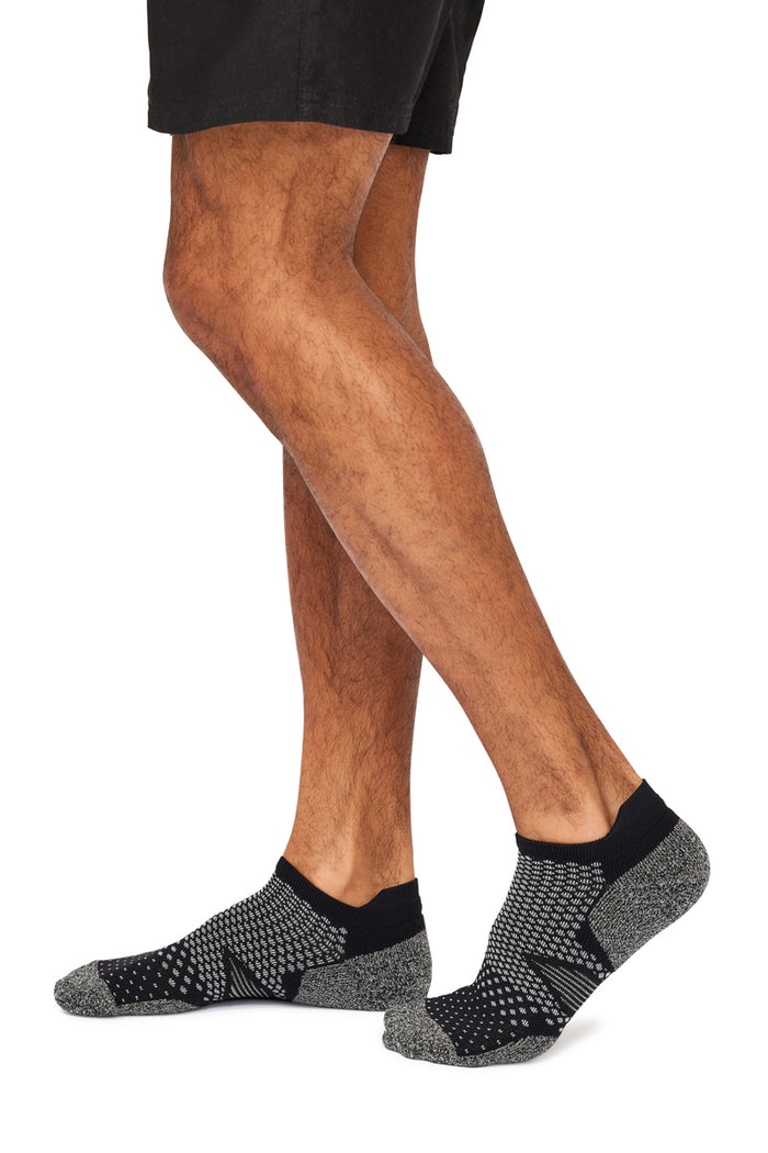 Men's Ultra Active Coolmax Performance Sport Socks 2 Pack - White / Black