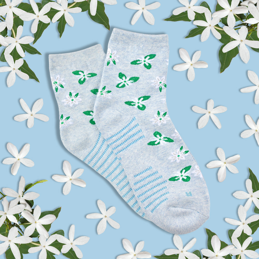 calming jasmine aromatherapy socks